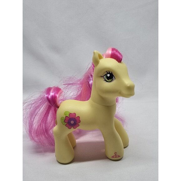 My little pony G3 Royal Bouquet Yellow Pony Figure- HASBRO - Picture 1 of 10